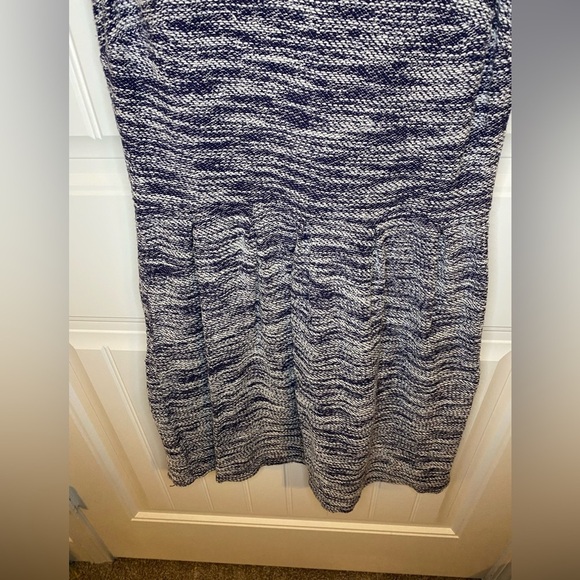 LOFT Navvy Tweed Sleeveless Dress w/ Zipper Detail on back - Picture 3 of 8